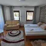 4 Apartman